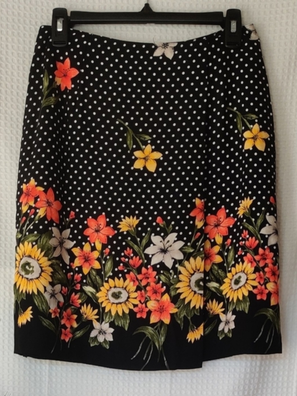Kathy Lee Orange & Yellow Floral Blooms, Black Polka Dots Skirt Size 8